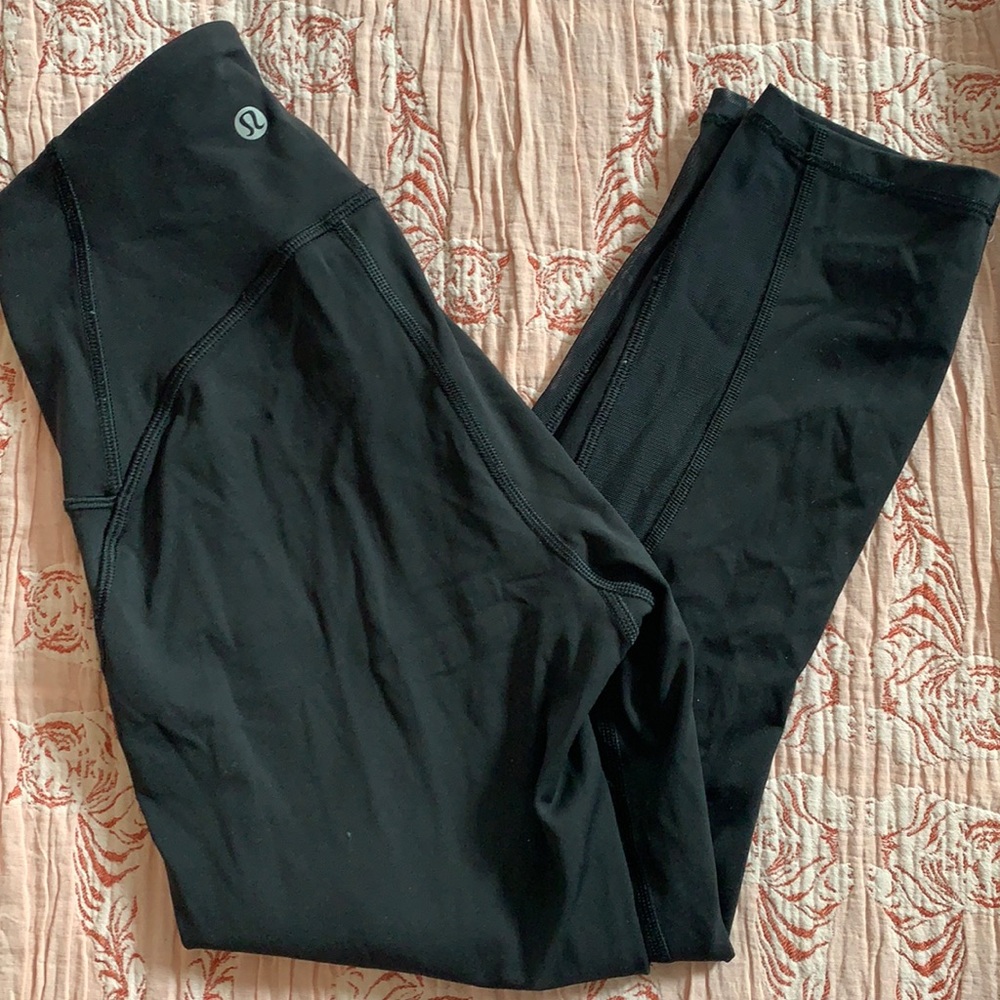 Lululemon Train Times crop black size 4